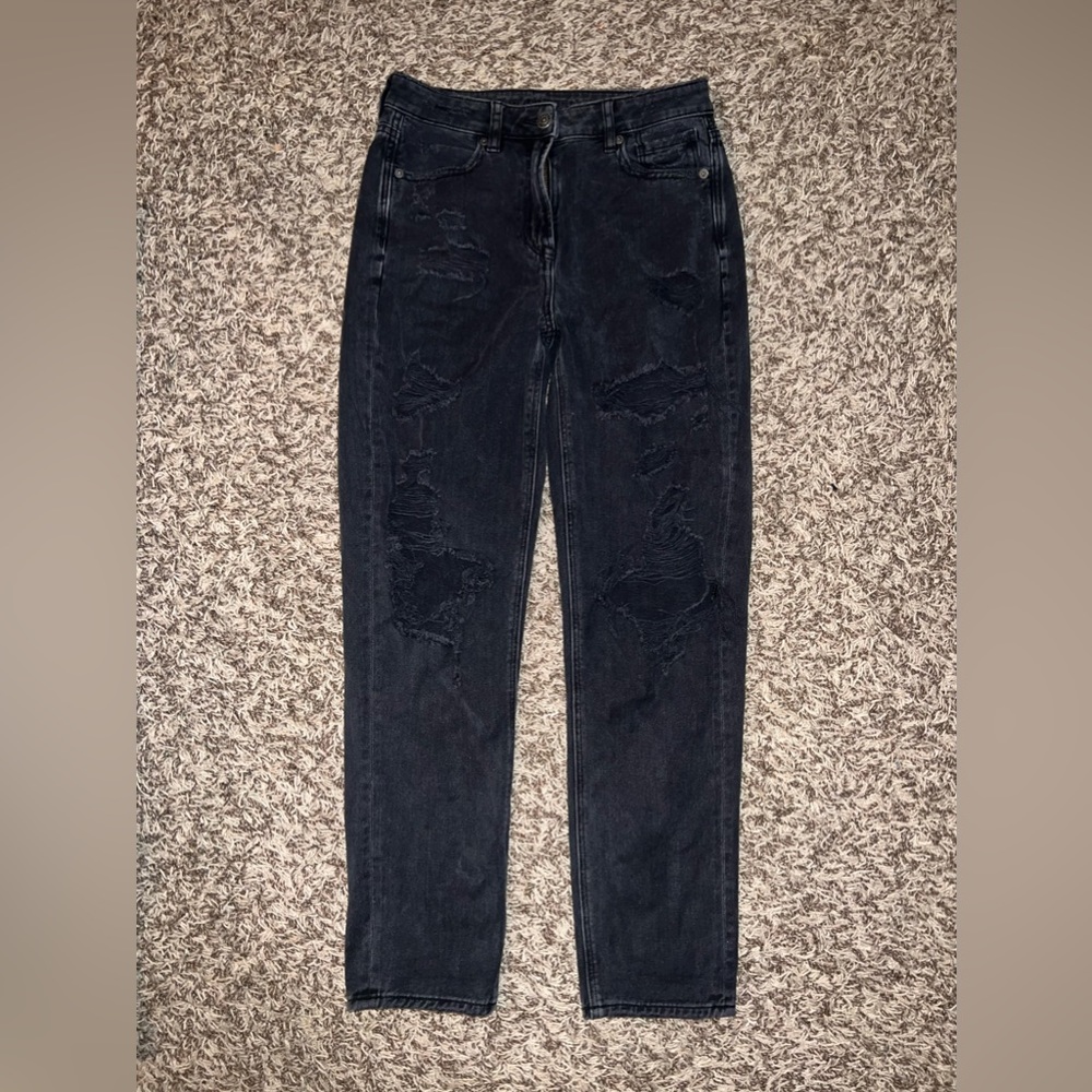 High-Waisted Mom jeans